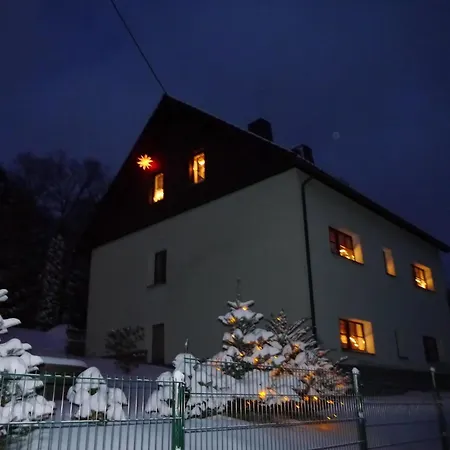 Apartment Gemuetliche In Im Erzgebirge Mit Kleiner Terrasse